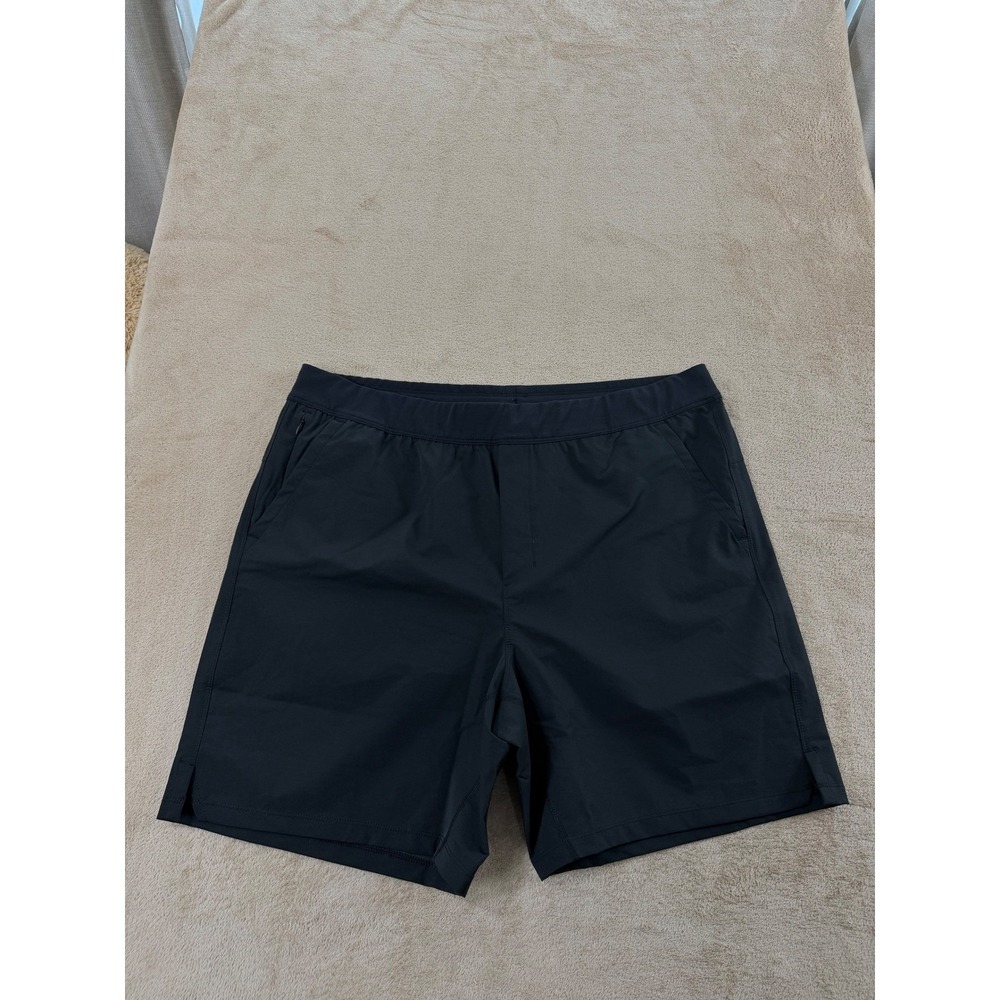 Public Rec Flex Shorts 7 1/2 Athletic Shorts Men 40 black performance NEW